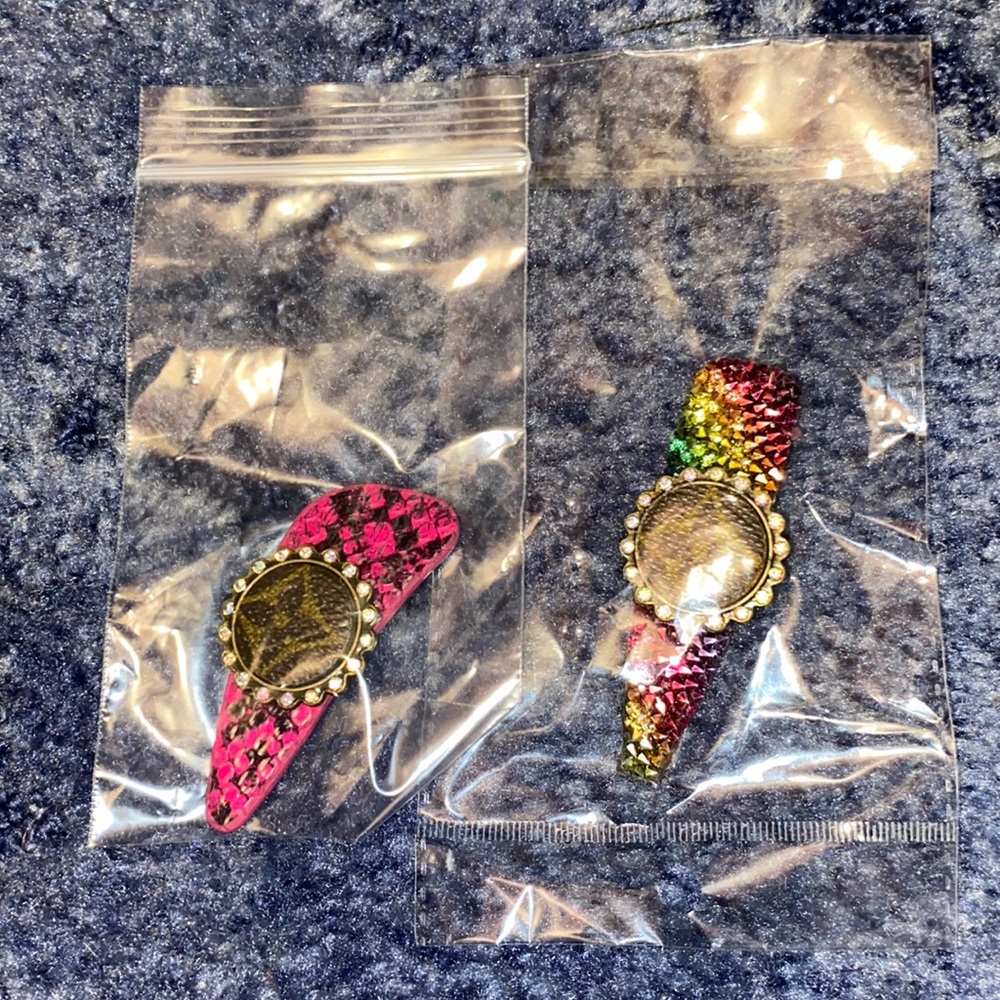 Hair Clips (NEW)